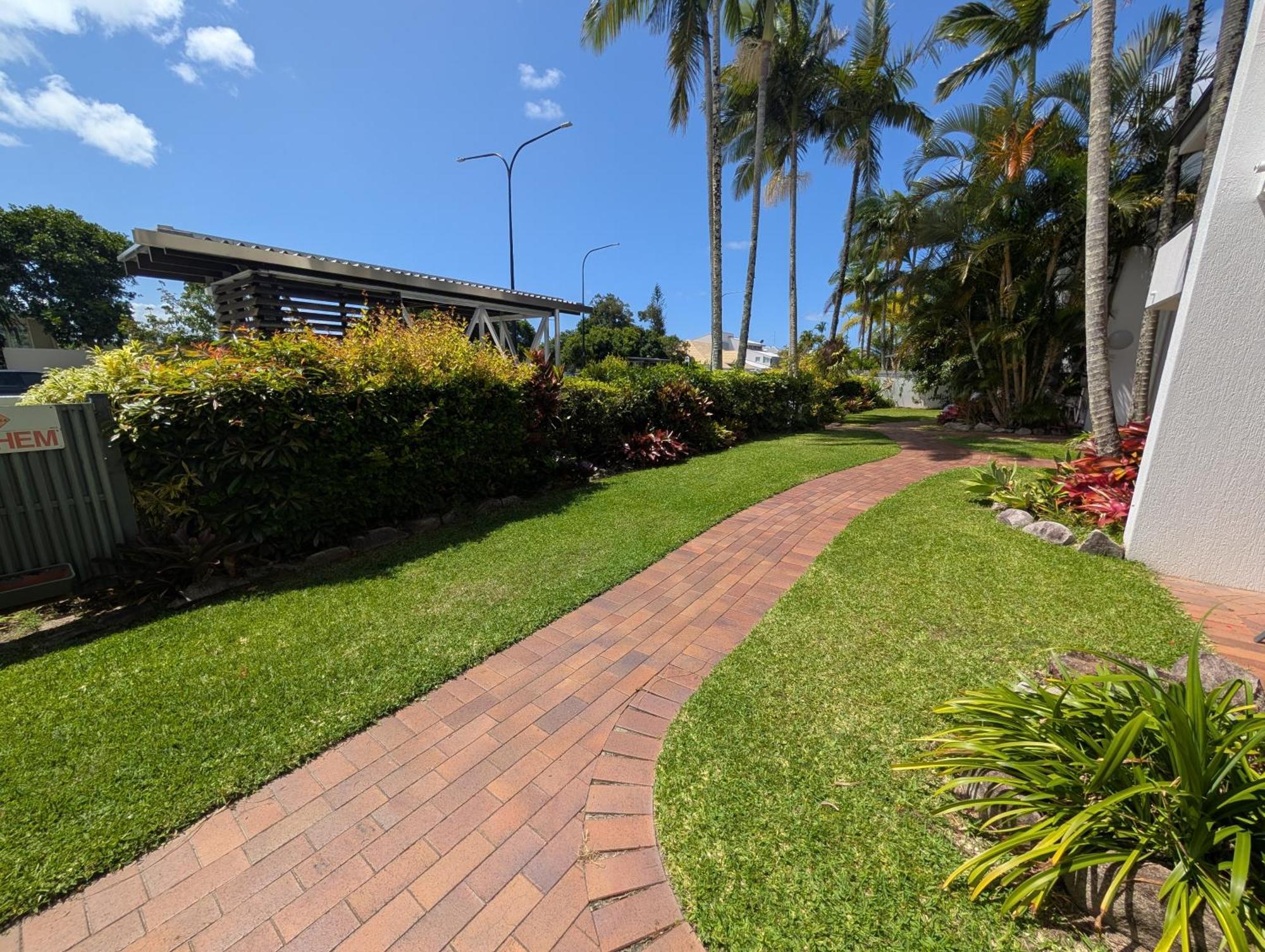 The Noosa Apartments Bagian luar foto